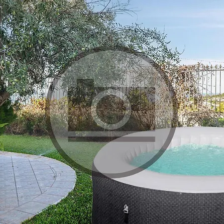 Holiday home 4 Bedroom Awesome In Brucoli