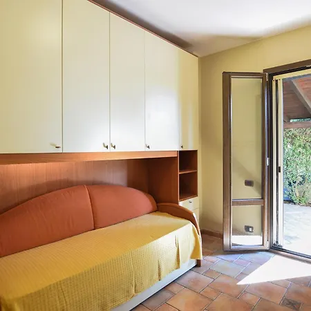 4 Bedroom Awesome In Brucoli