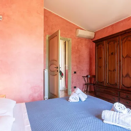 4 Bedroom Awesome In * Brucoli