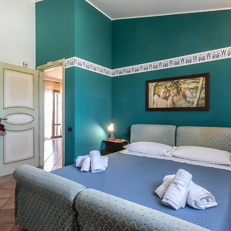 Nyaraló 4 Bedroom Awesome In