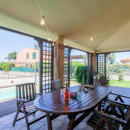 4 Bedroom Awesome In